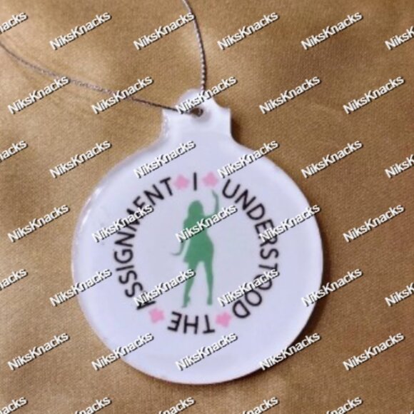 Pink & Green Holiday Magic! Sorority-Inspired Flat Ornaments – Pretty Pose - Picture 11 of 11